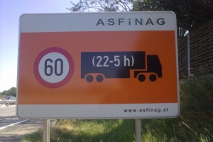 Lärmschutz, közlekedés éjszaka Ausztriában